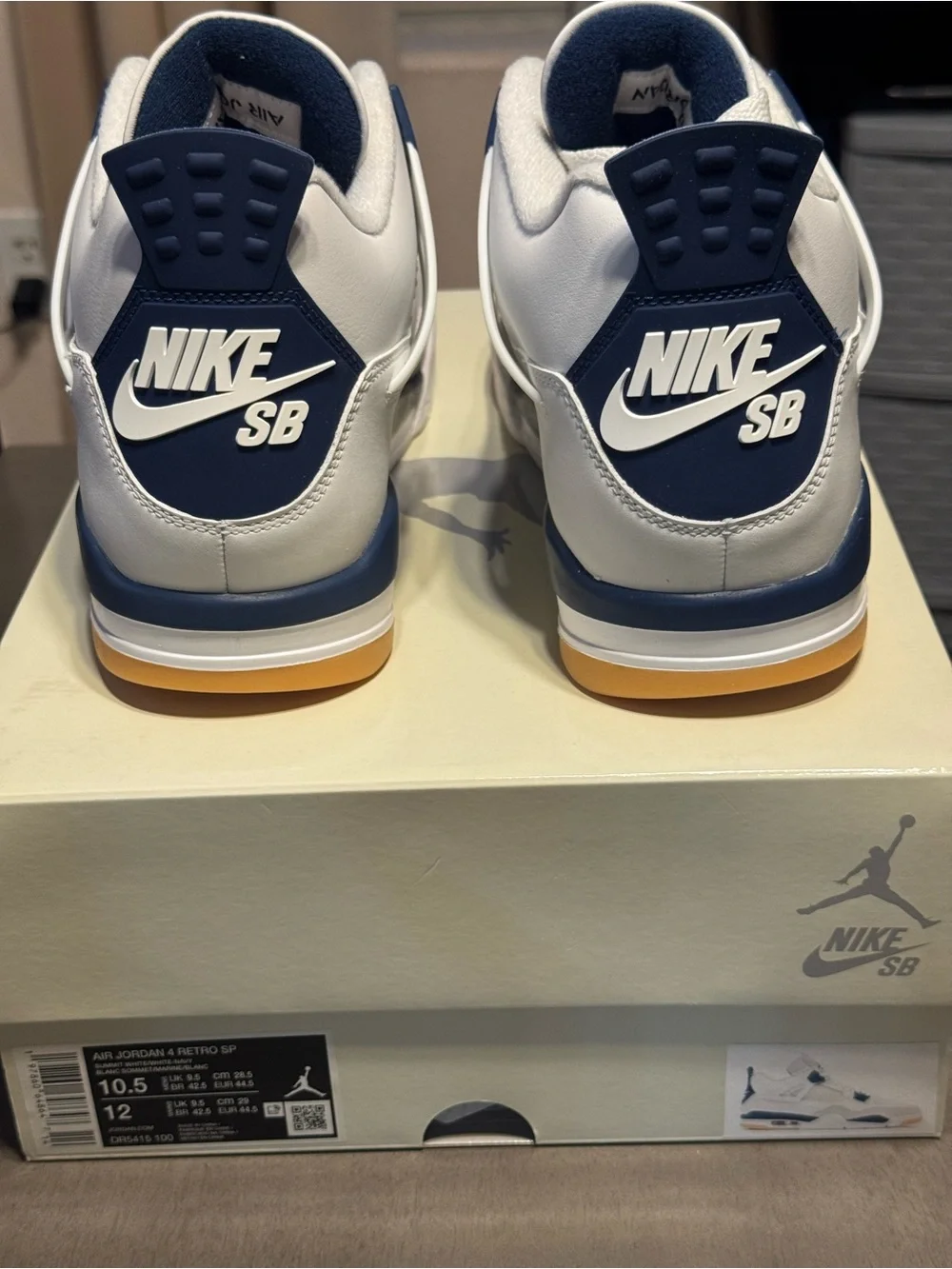 Jordan Retro 4 x Nike SB “Navy” Size 10.5